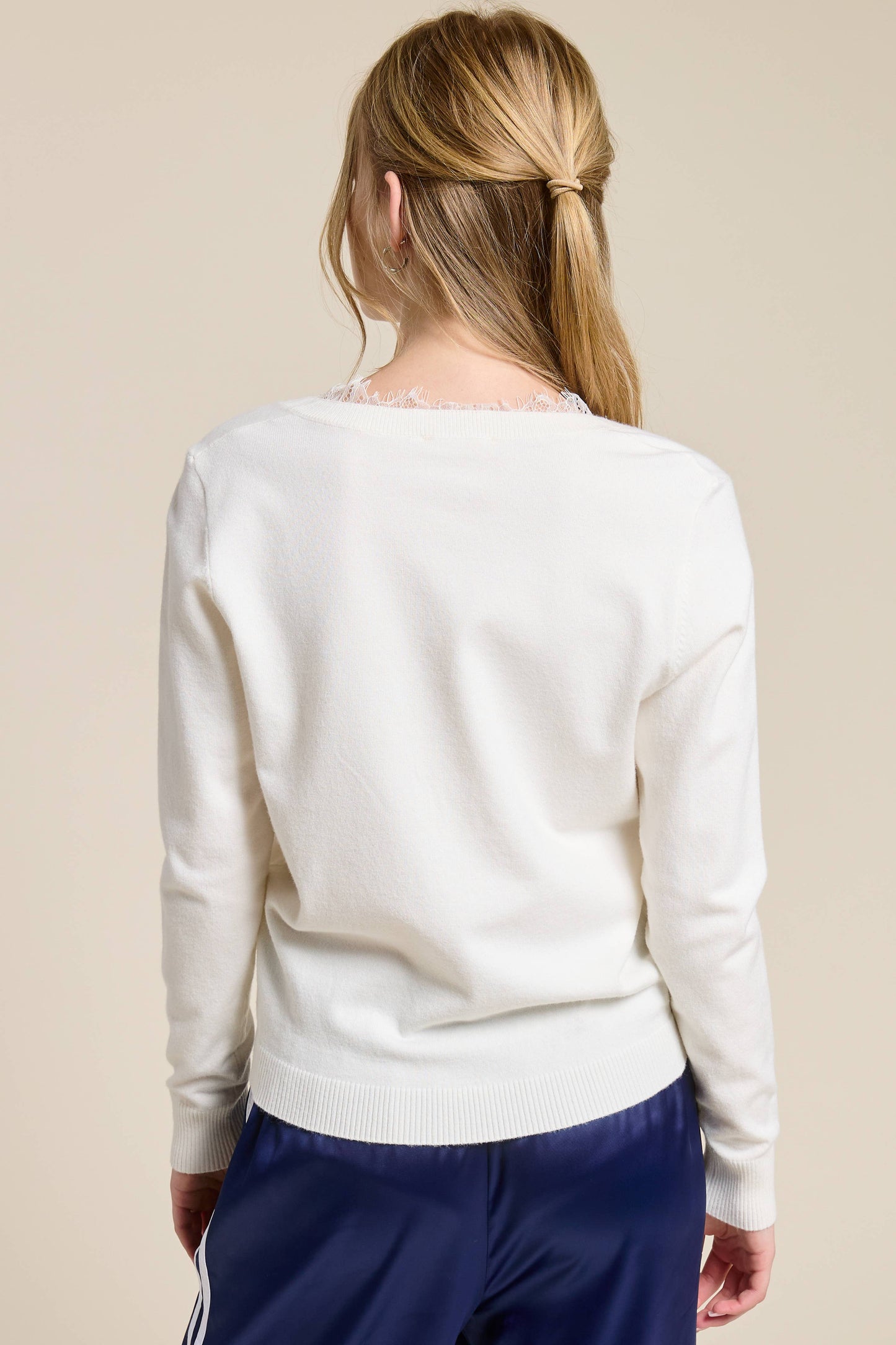 Lace Trim V Neck Knit Top