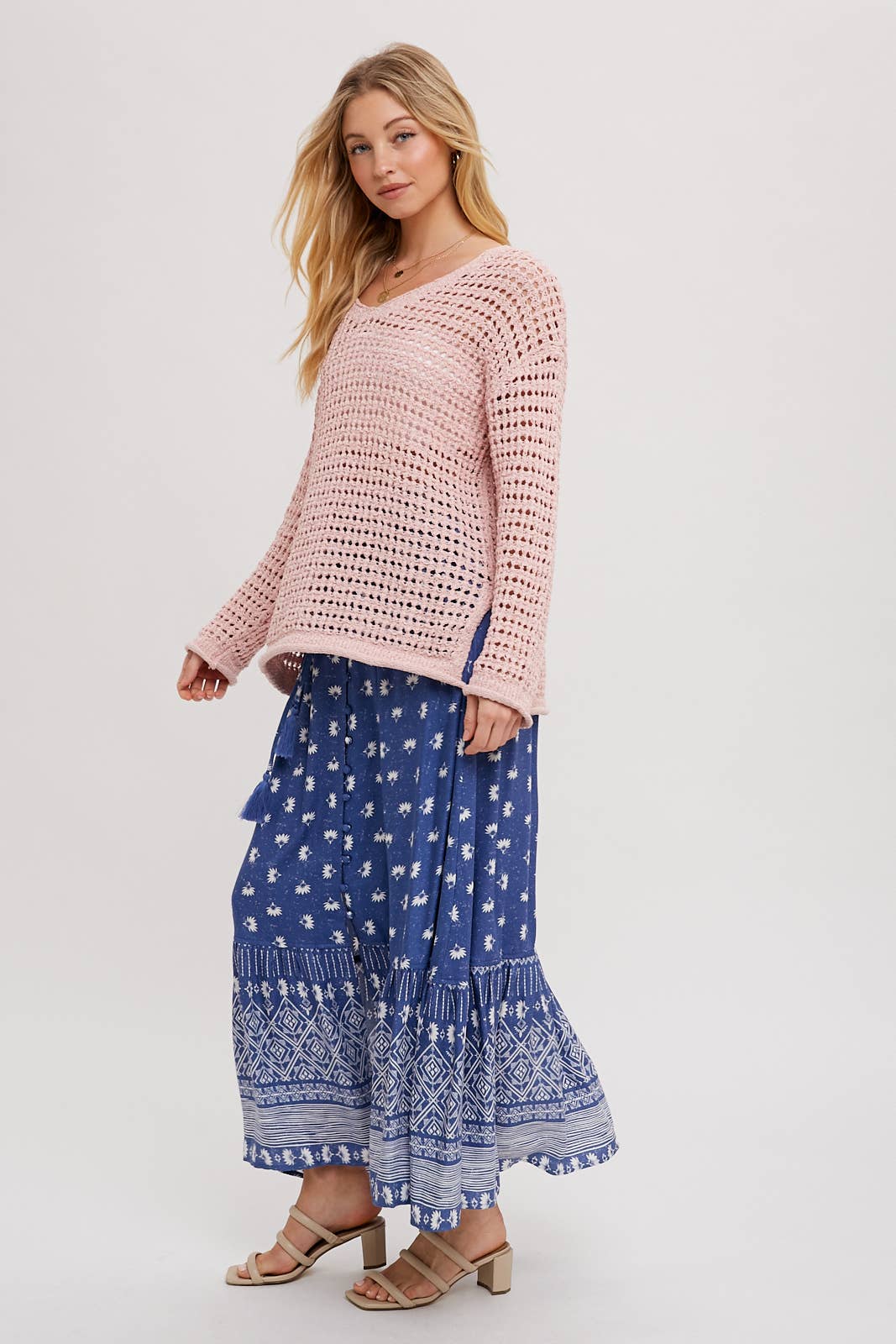 OPEN KNIT V-NECK PULLOVER