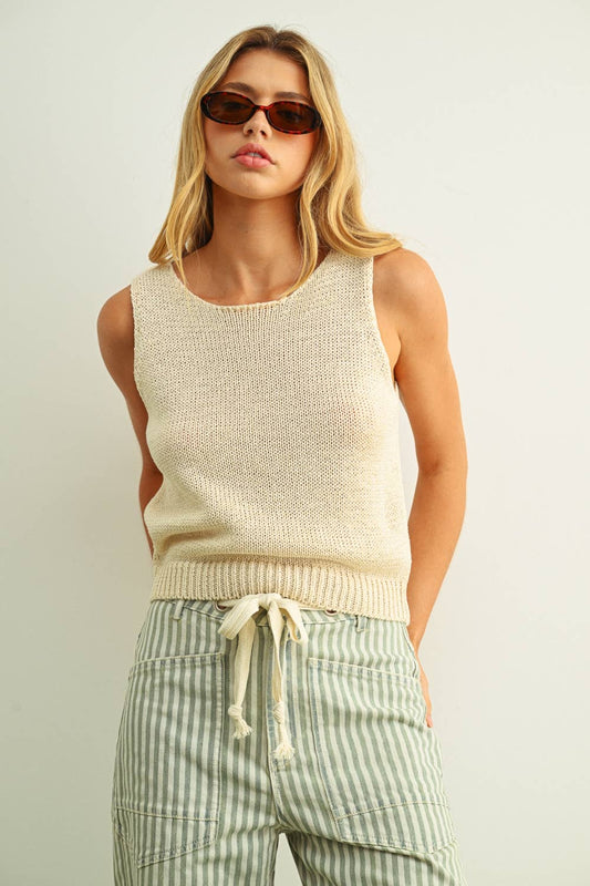 SLEEVELESS ROUNDNECK KNITTED TOP