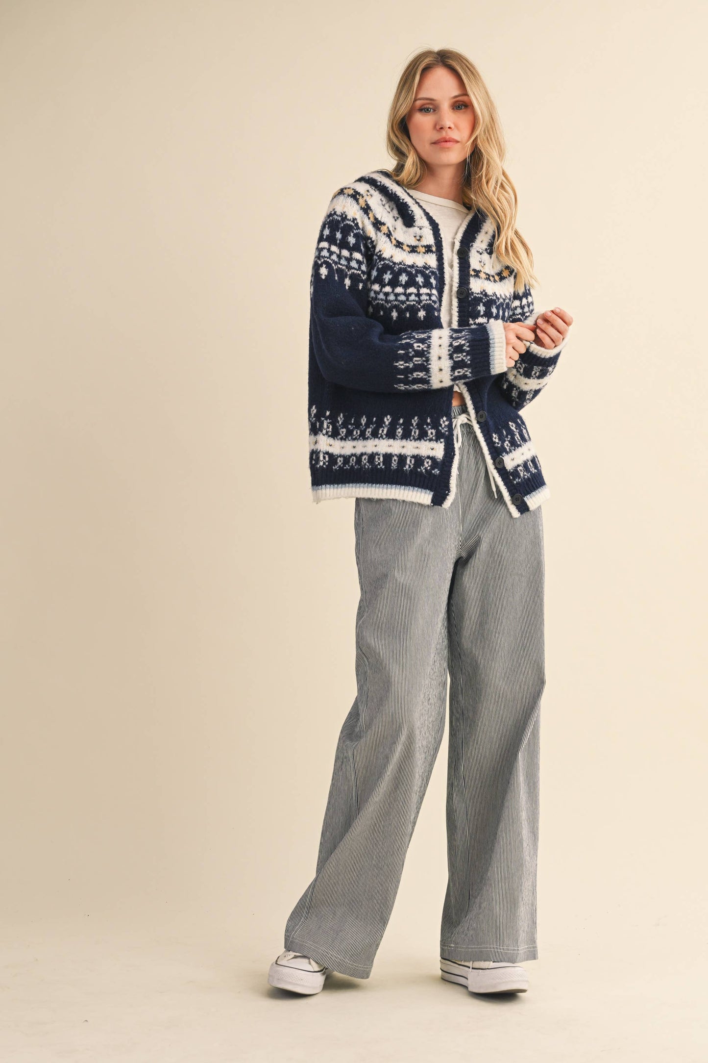 NORDIC SOFT BUTTON DOWN SWEATER HOODED JACKET