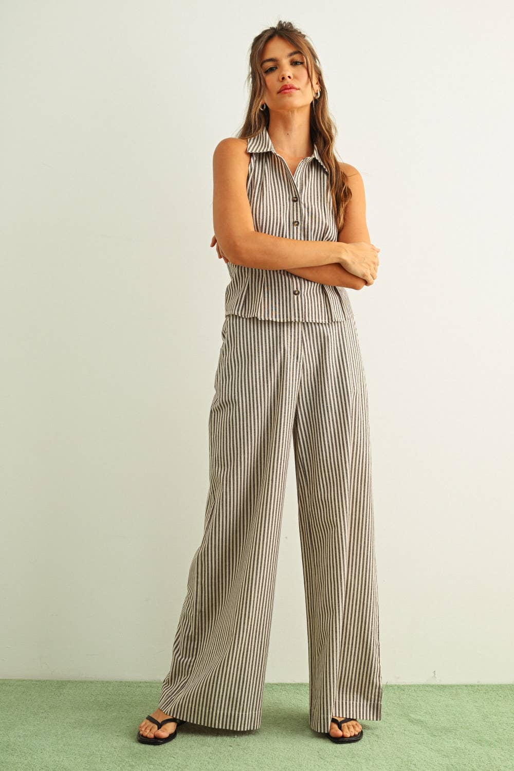 STRIPED PATTERN WIDE LEG TROUSER
