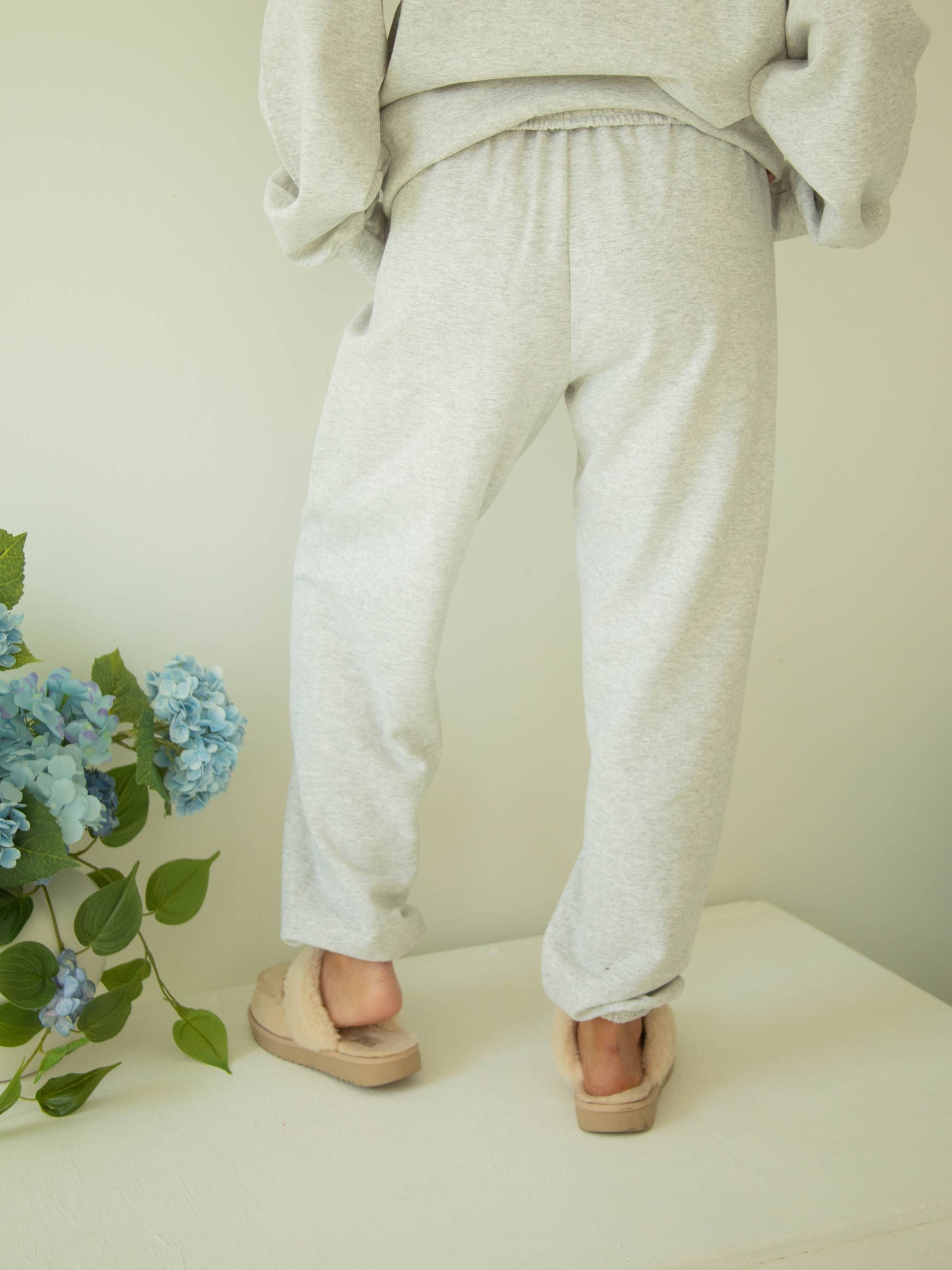 FUN MOM CLUB SWEATPANTS