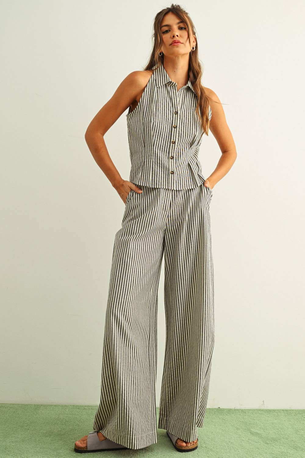 STRIPED PATTERN COLLARED BLOUSE