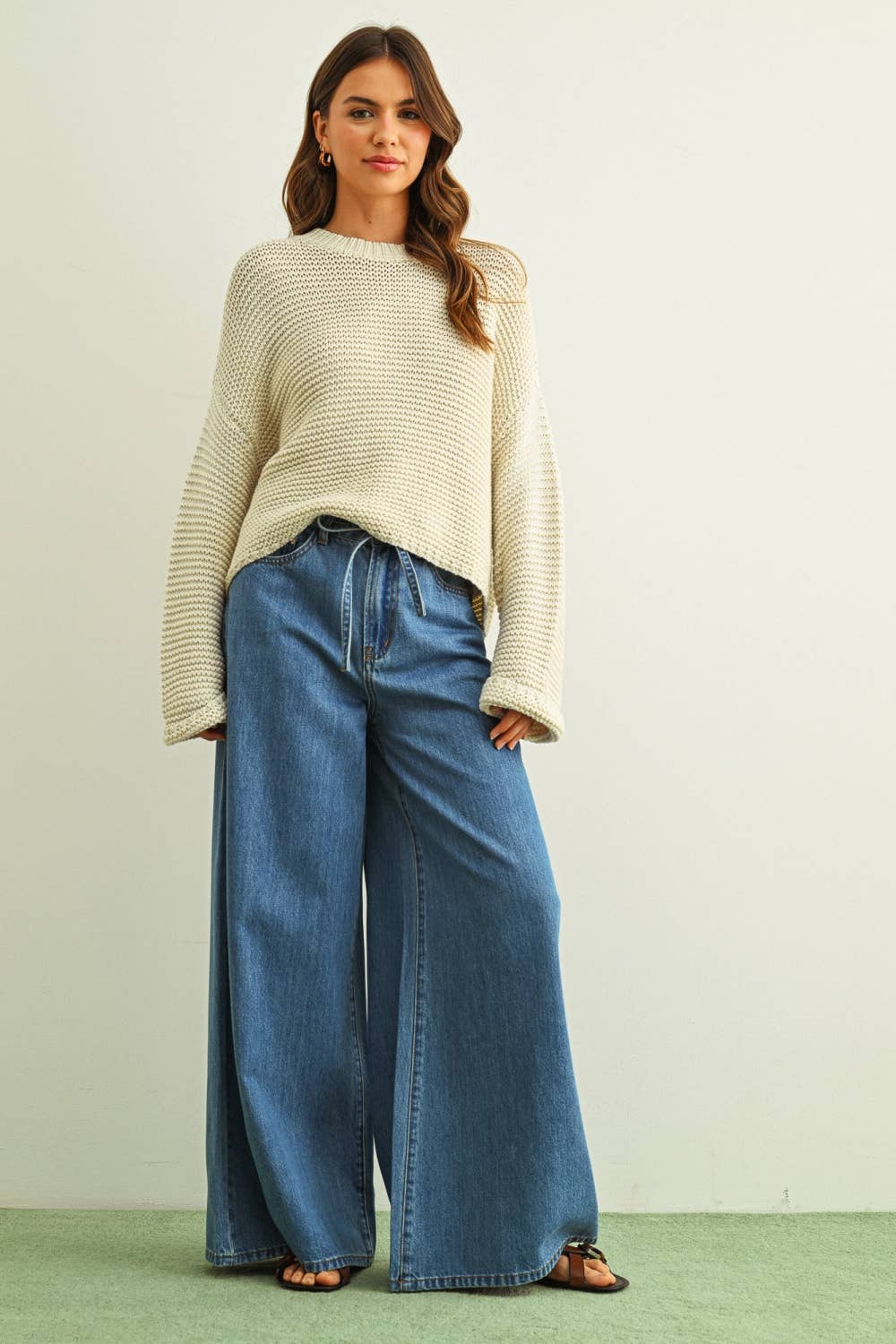 ROUND NECK SWEATER KNITTED TOP