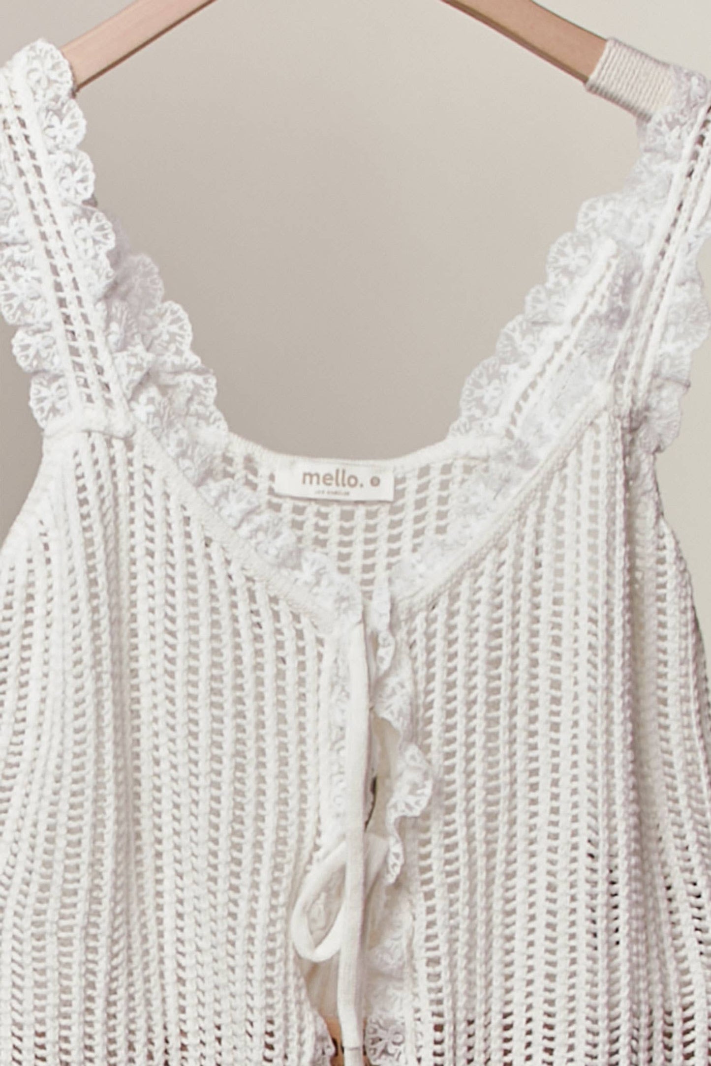 White Lace Trim Sleeveless Knit Vest