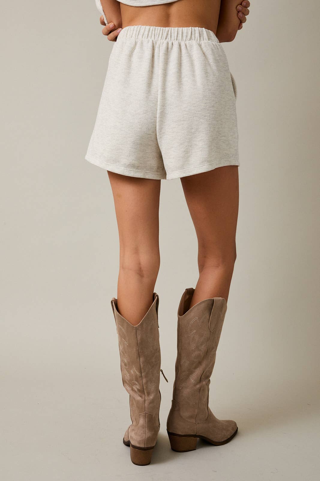 PLEATED DETAIL SHORTS