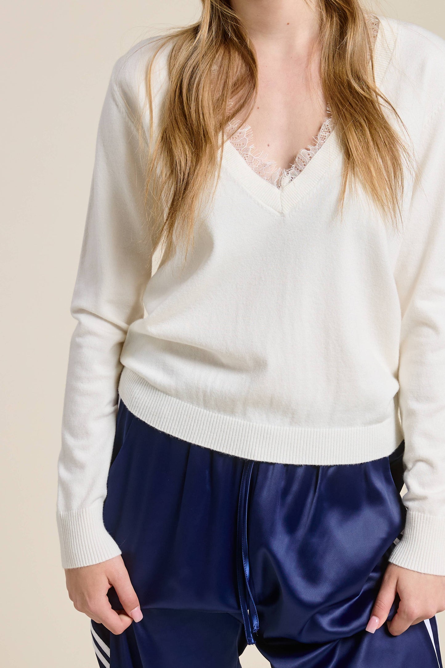 Lace Trim V Neck Knit Top