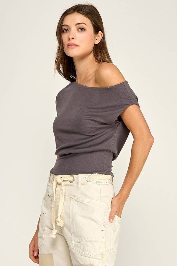 ONE SHOULDER TOP