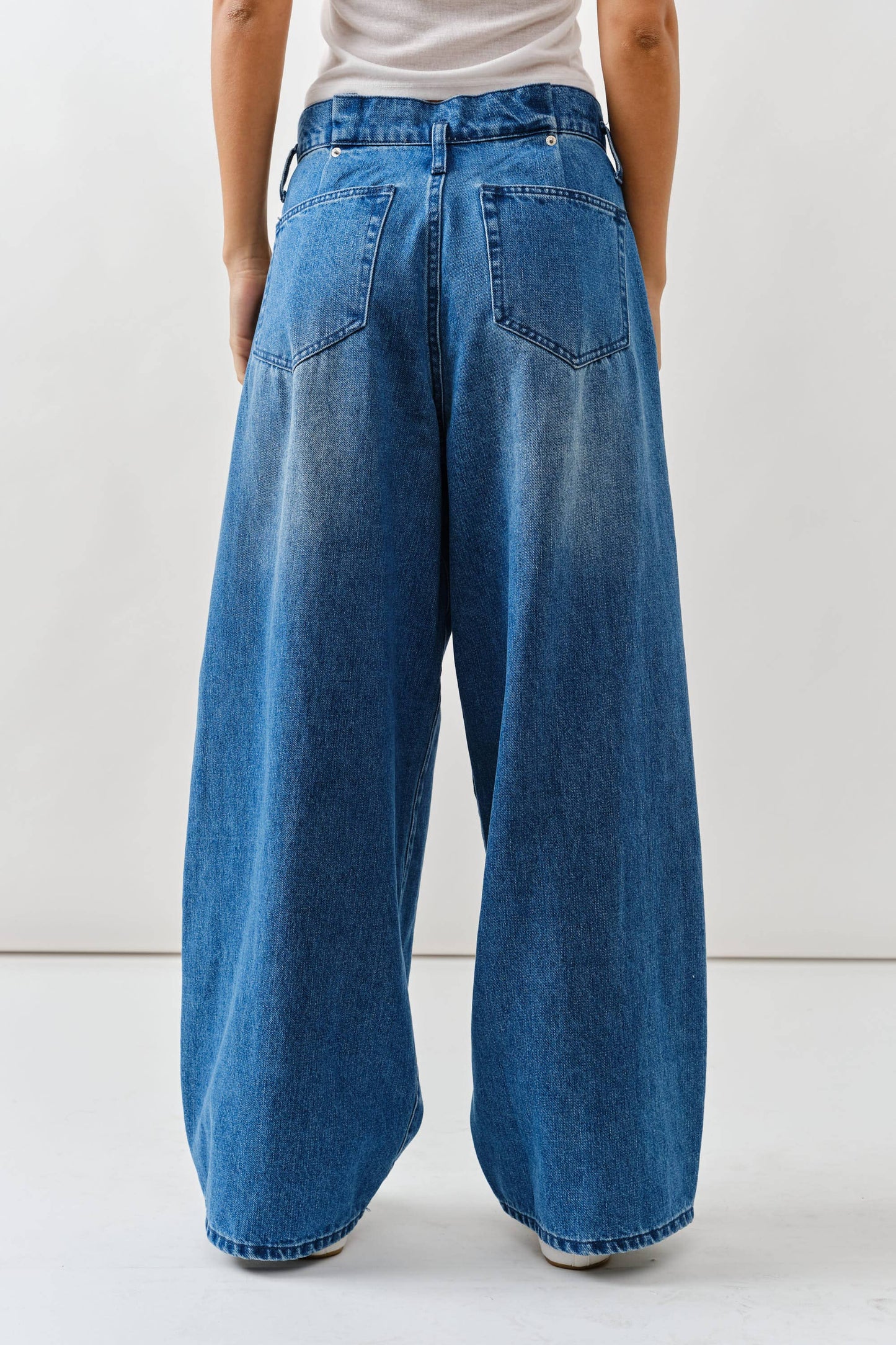 EXTENSION WAIST SOFT DENIM WIDE LEG JEANS
