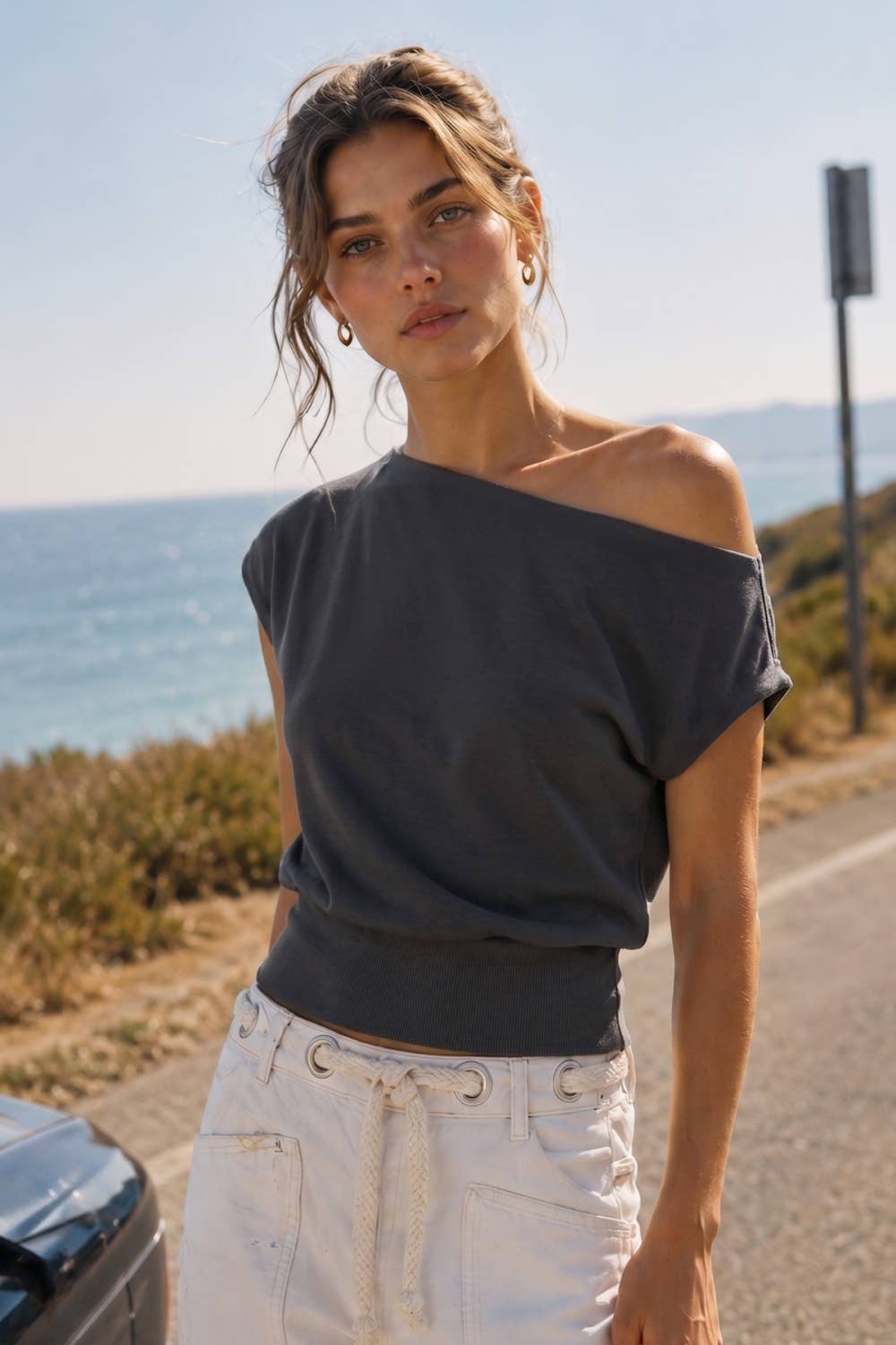 ONE SHOULDER TOP