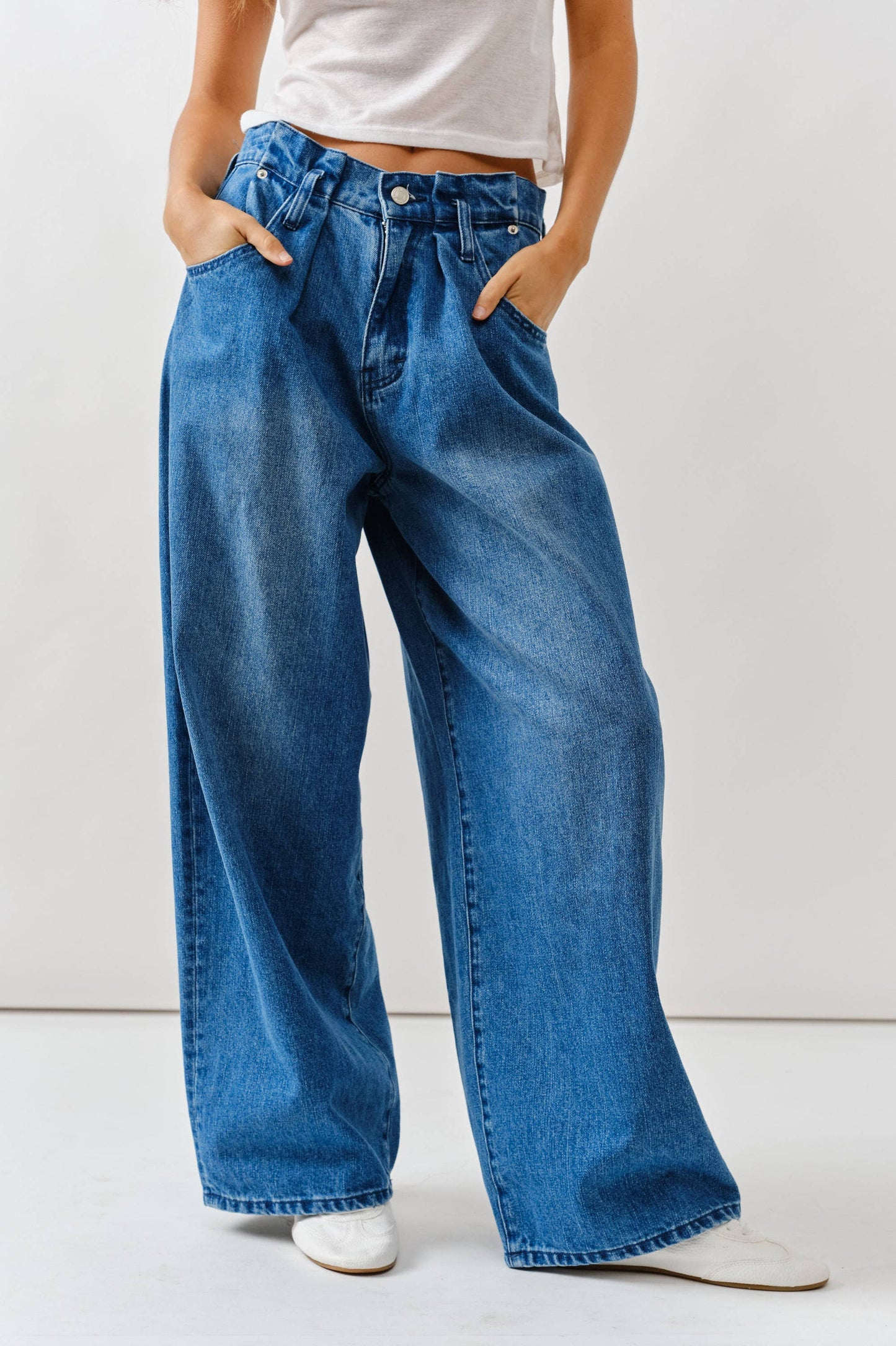 EXTENSION WAIST SOFT DENIM WIDE LEG JEANS